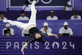 中国霹雳舞首枚奥运奖牌！刘清漪夺得女子霹雳舞铜牌图片