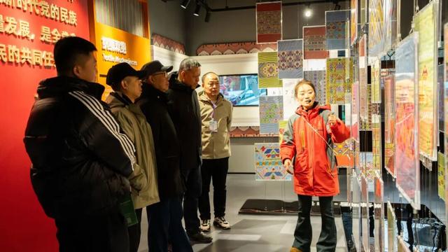 中华诗词学会酉阳采风行启动，共绘“诗词里的桃花源”