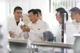 江汉大学“国字号”团队：以前沿科技打造爆破行业创新高地图片