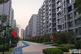 问暖今冬丨海潮云起延迟供暖一年，业主“求暖”心焦！热力公司：正与开发商走合同图片