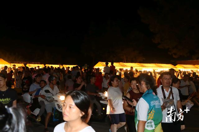 郁南嘉年华火爆开市，“黄皮+”闪耀大王山夜