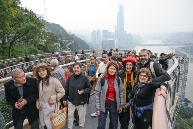 重庆鹅岭栈桥成为旅游新地标