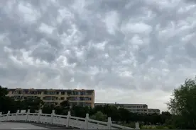 雷电黄色预警！内蒙古降雨频现 局地有暴雨图片