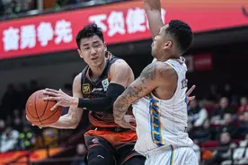 CBA常规赛：山东高速胜北京北汽图片