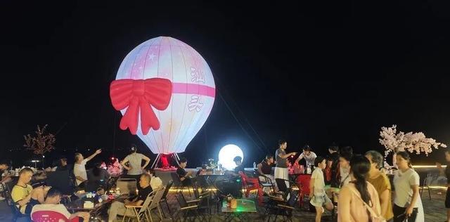 中秋夜，汕头在向谁告白？