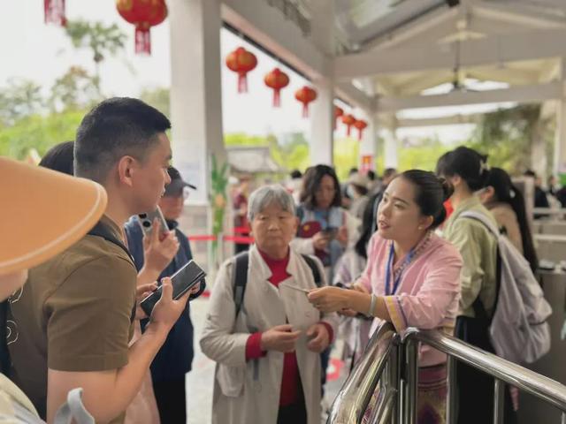 版纳植物园暑期，解锁无忧畅游清凉体验！