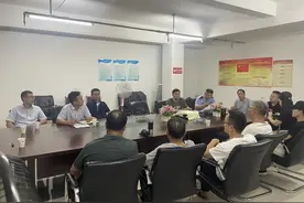 合燃华润燃气积极推进华府骏苑片区燃气隐患管道改造图片