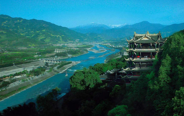 都江堰：“因势利导”成就千年安澜｜行走的发布会