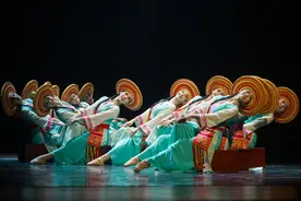 繁花竞放！2024中国舞蹈“荷花奖”巡演长沙站精彩纷呈图片