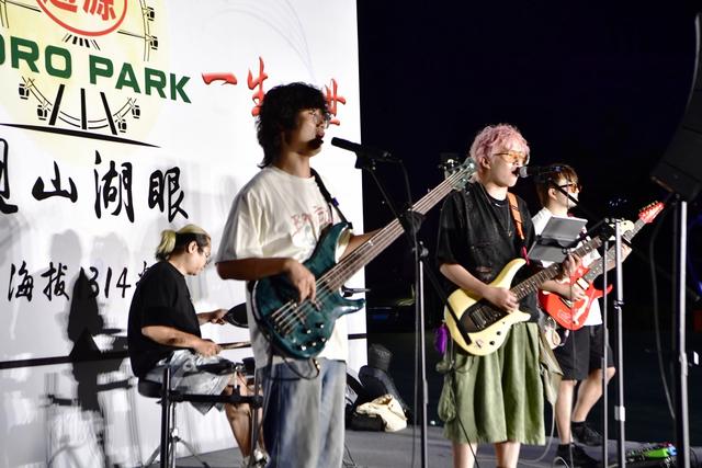 15分20秒的月色浪漫藏在1314米的“观山湖眼”里