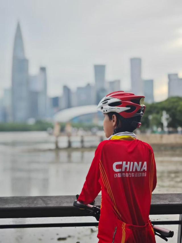 骑行2025公里去香港 许昌老爸带娃圆梦