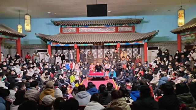 北京至沧州杂技旅游专列火爆开行