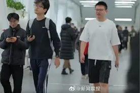 哈工大回应学生上课像去登机：暖廊三期建设中，冬季出行穿单衣将全面实现图片