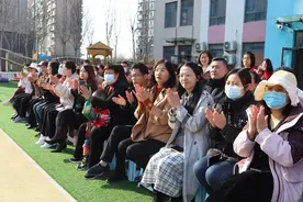动感篮球操 活力悦童年——东营市东营区蓝天幼儿园开展篮球操展示活动图片
