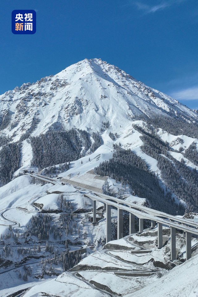 通了！穿越天山 此生必驾