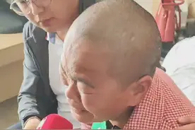 “为亡弟追凶26年案” 姐姐李海玉：爸爸为寻凶瞎了一只眼睛，带其遗照只为见证图片