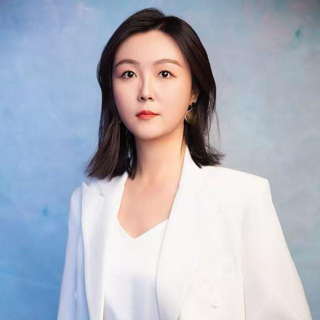 华为专家解读384！超节点与智算集群研讨会议程出炉，还覆盖OCS超节点、AI网络等议题