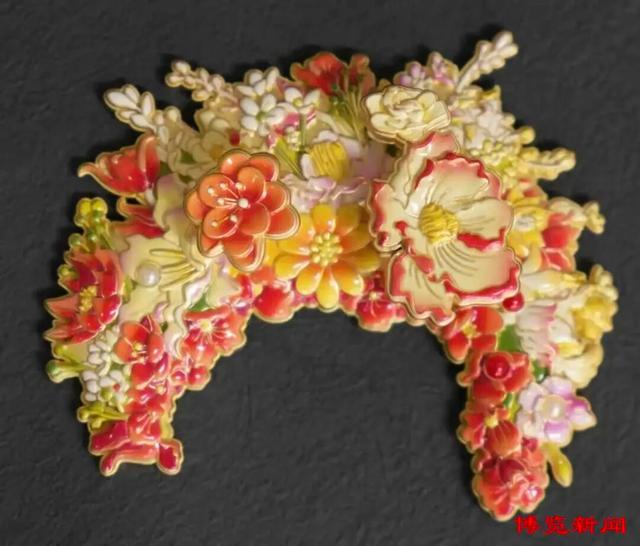 超24.8万人次！“两节”假期淄博陶琉馆客流量创新高