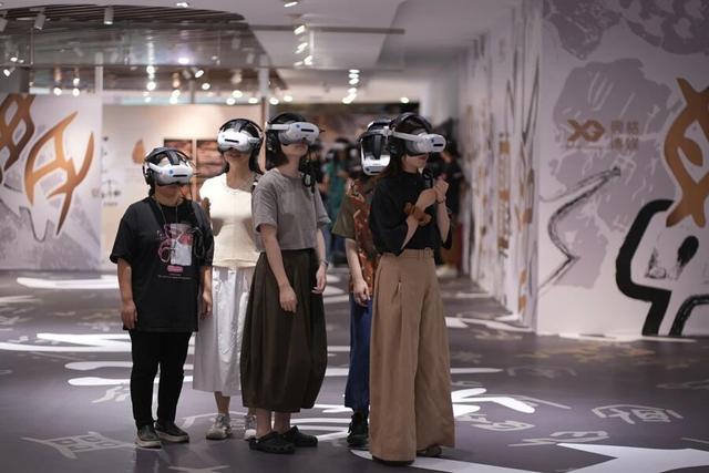 文化新观察·聚焦国庆中秋假期丨VR秀如何成为文旅“新秀”？