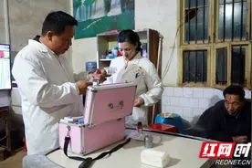 新时代 新雷锋丨永州“村医夫妻”：23载同携手 村民心中的健康“守护神”图片