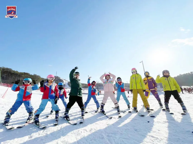 今天起，北京滑雪场迎来全面开板！游玩攻略来了——