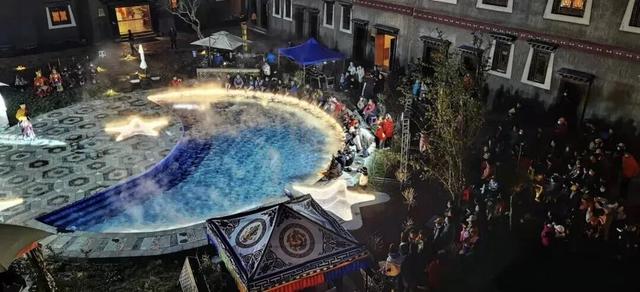 雪山下泡个汤，甘孜冬日真香！