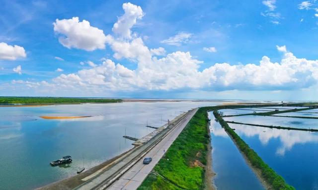 “缀美”！一起解锁湛江这里的墙绘宝藏地图→