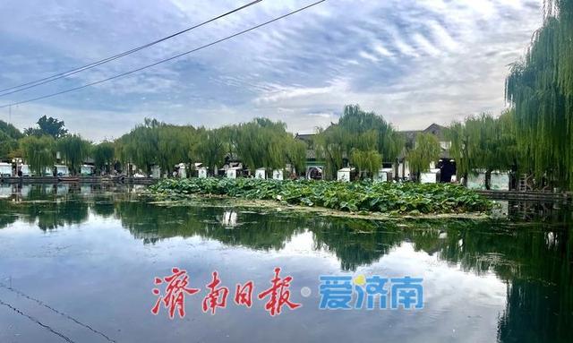 浅秋染老街 尽显老城韵味