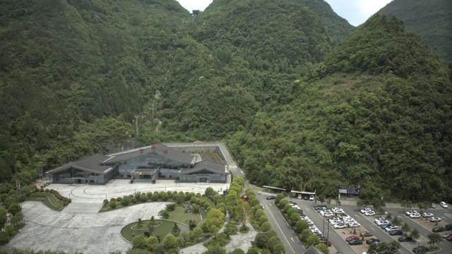 【秋游绥阳】解锁16℃的高山溶洞，震撼与温暖不期而遇！