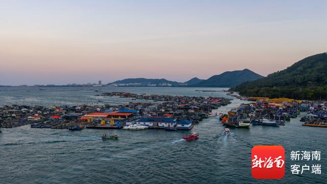 落日、渔火、海鲜宴！陵水新村渔港绝美浪漫海景引客来