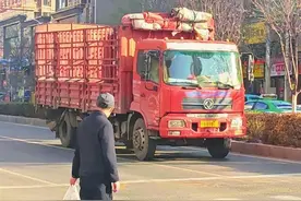 兰州建西东路附近居民希望 行人路口斑马线尽快增设红绿灯图片