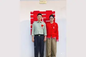 胸花还是父母30年前结婚戴过的！主打简朴轻松 池州这对新人办了一场极简婚礼图片