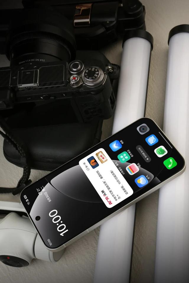 “还是得看有性格的品牌玩新名堂”｜真我GT8 Pro不止“街拍神器”
