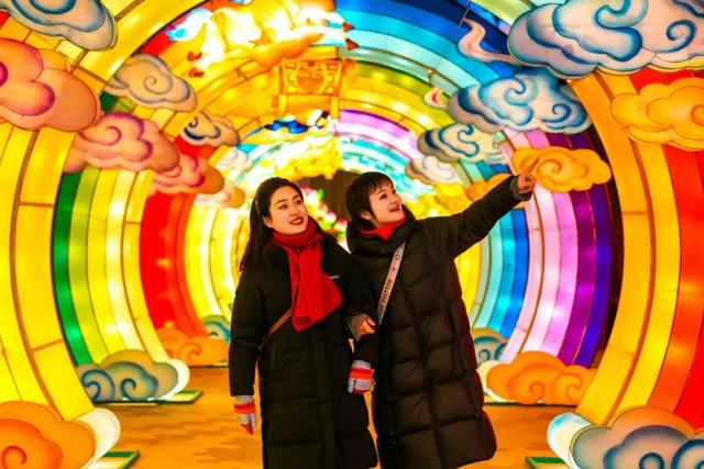 璀璨夺目！北京“天宫灯会”来了！