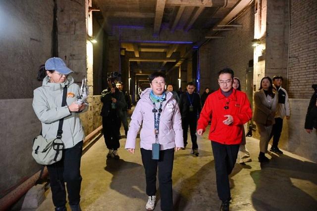 蒙曼：“一山一水”均是奇迹