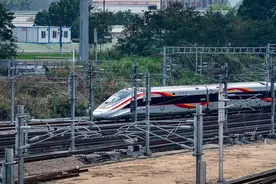 南方网评：中国高铁再提速，领跑世界向未来图片
