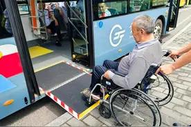 开通“敬老爱老”公交线路 重庆暖心举措“上新”图片