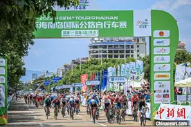 2023环岛赛揭幕战：新西兰黑辐条车队冲刺新星乔治·杰克逊夺冠图片