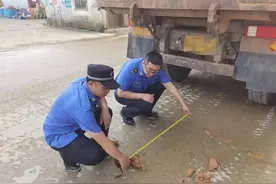 龙岗区吉华街道开展泥头车专项整治行动图片