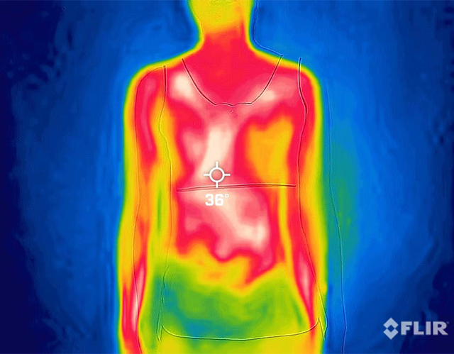 冬天穿得少的女生真的不怕冷吗？