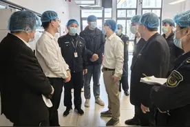 福州市、福清市市场监管局联动开展春季校园食堂食安突击检查图片