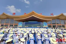 湘西边城机场正式通航图片
