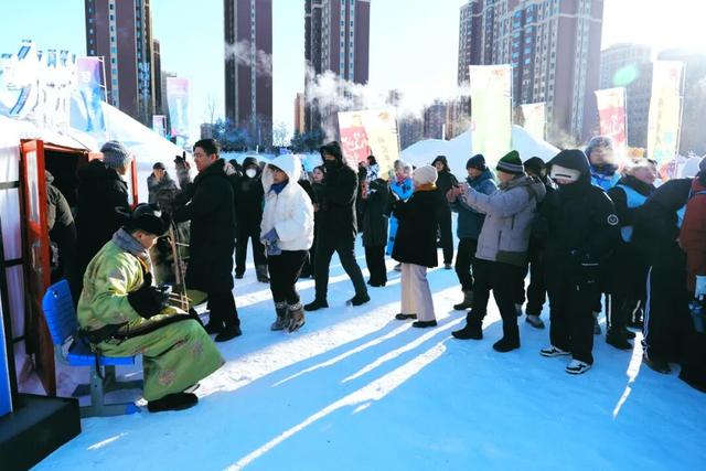 第二十一届冰雪那达慕开幕！呼和浩特文旅体验空间全是人从众！