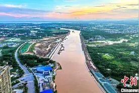 广西最大水上服务区——平陆运河钦州水上服务区进入主体结构施工新阶段图片