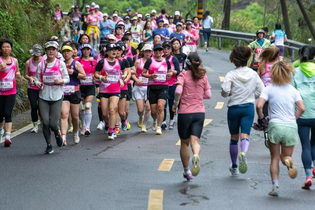 春日里的中国｜漫山樱花如云霞 山乡美景助共富