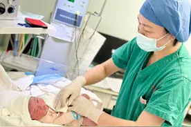 节后第一天湘雅医院开放出诊单元404个，服务病友1.2万人次图片