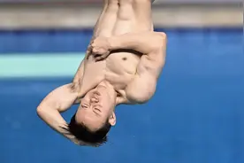 广东跳水队教练回忆谢思埸训练生涯：他11岁就能跳出109视频封面