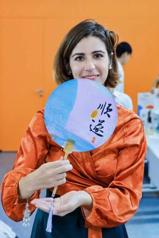 文化嘉年华 | 不止“中国味”，更有“国际范”！这场非遗文化市集解锁中秋新魅力