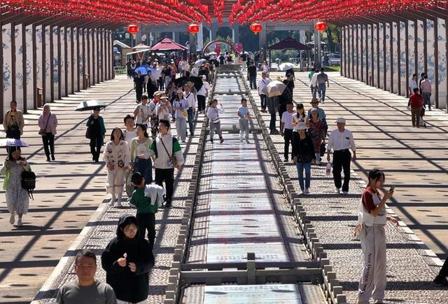 江西：国庆假期文旅热
