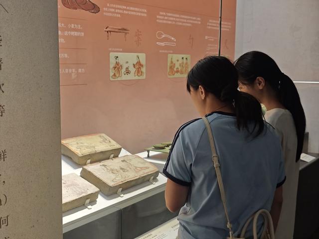 千年画像砖，见人间烟火，这场魏晋画像砖特展本周末起在长沙博物馆免费开放啦！